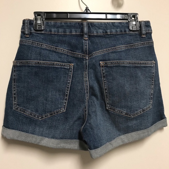Dynamite Denim Shorts - Picture 2 of 3